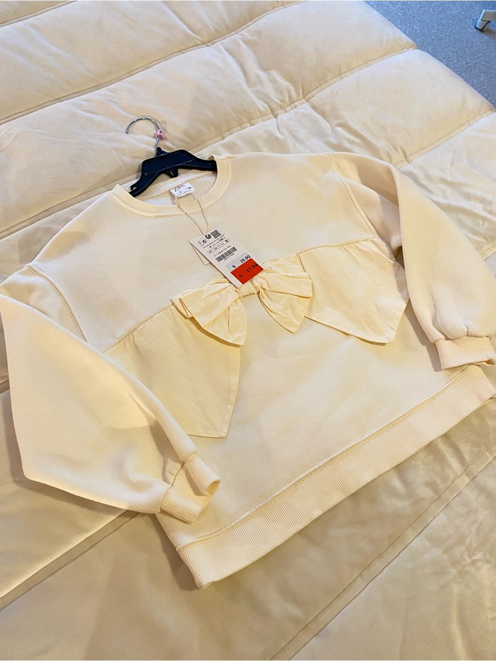 Zara NWT Girl Cream Bow-Front Sweatshirt